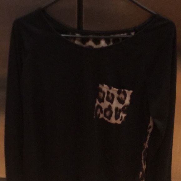 Women’s medium black/leopard blouse euc - Picture 2 of 7